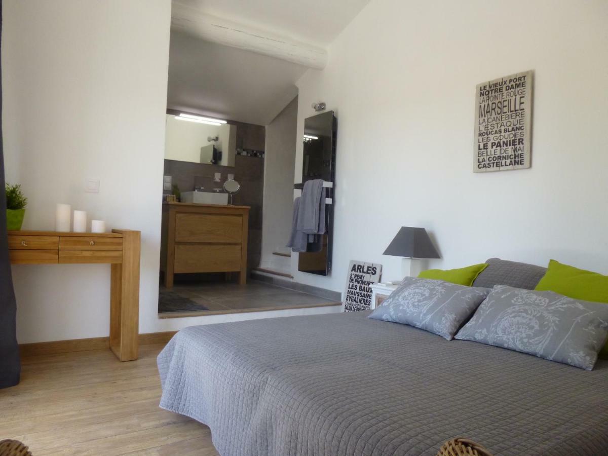 Les Chambres des Taillades Les Taillades Extérieur photo