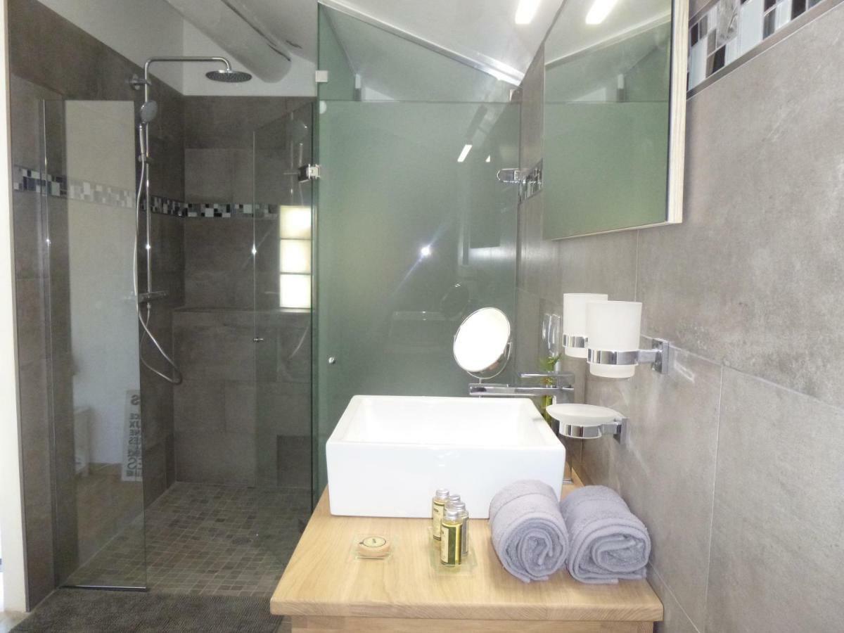 Les Chambres des Taillades Les Taillades Extérieur photo